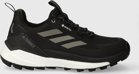 Czarne buty trekkingowe Adidas z płaską podeszwą sznurowane