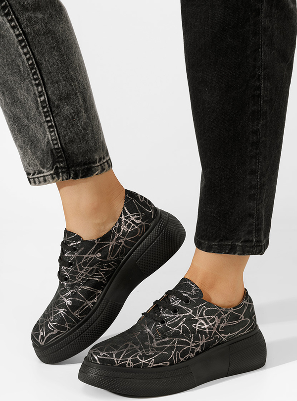 Czarne półbuty Zapatos sznurowane w stylu casual z płaską podeszwą