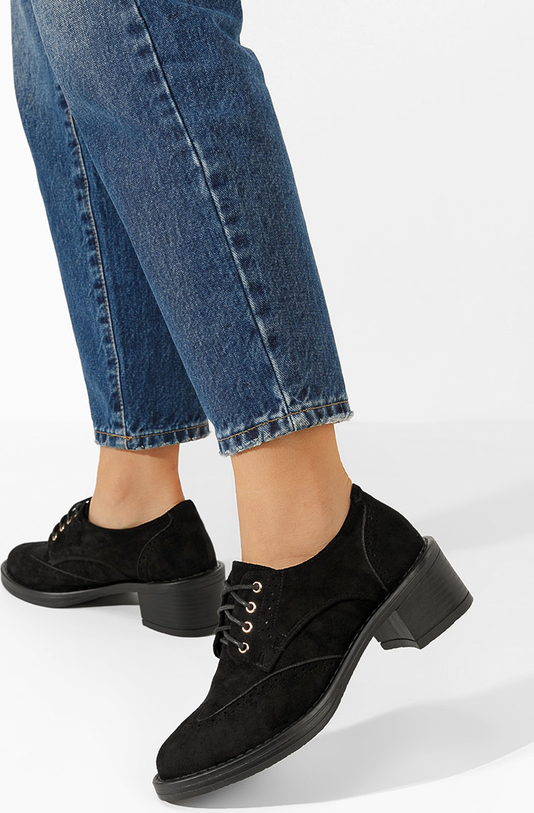 Czarne półbuty Zapatos w stylu casual sznurowane z płaską podeszwą