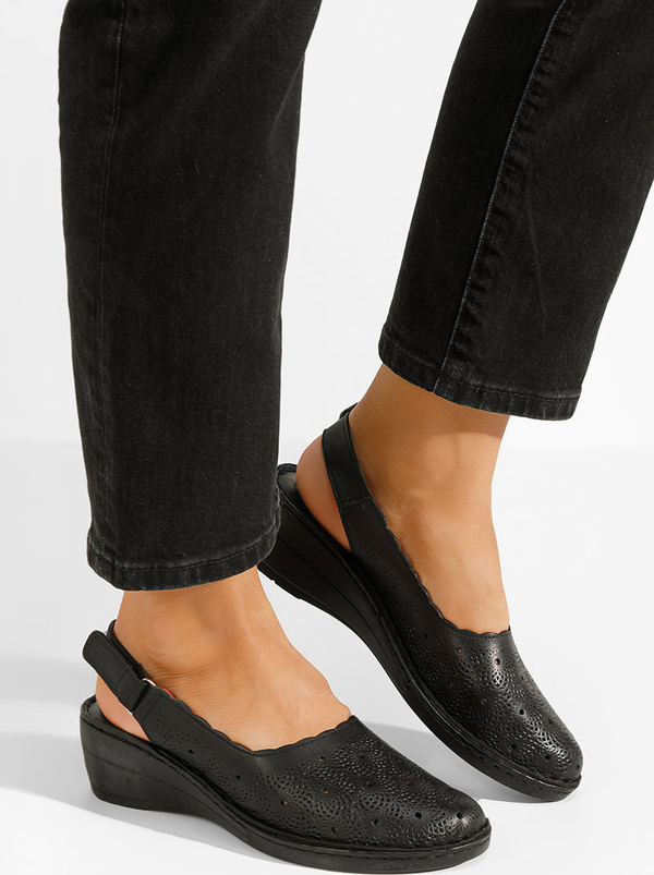 Czarne półbuty Zapatos w stylu casual z płaską podeszwą