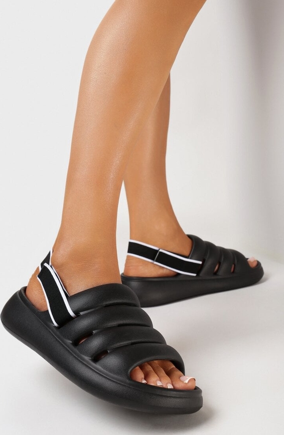Czarne sandały born2be z klamrami w stylu casual