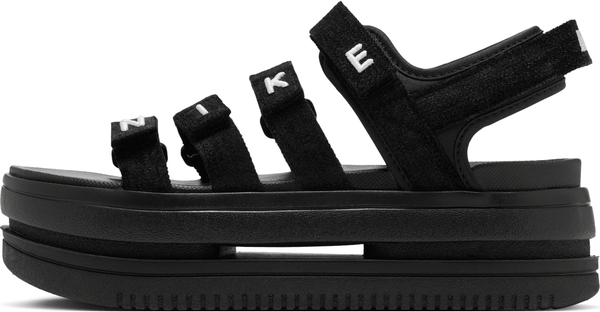 Czarne sandały Nike na platformie z klamrami