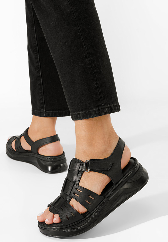 Czarne sandały Zapatos w stylu casual na platformie