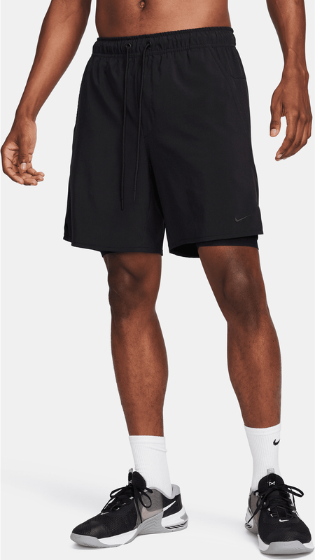 Czarne spodenki Nike z tkaniny