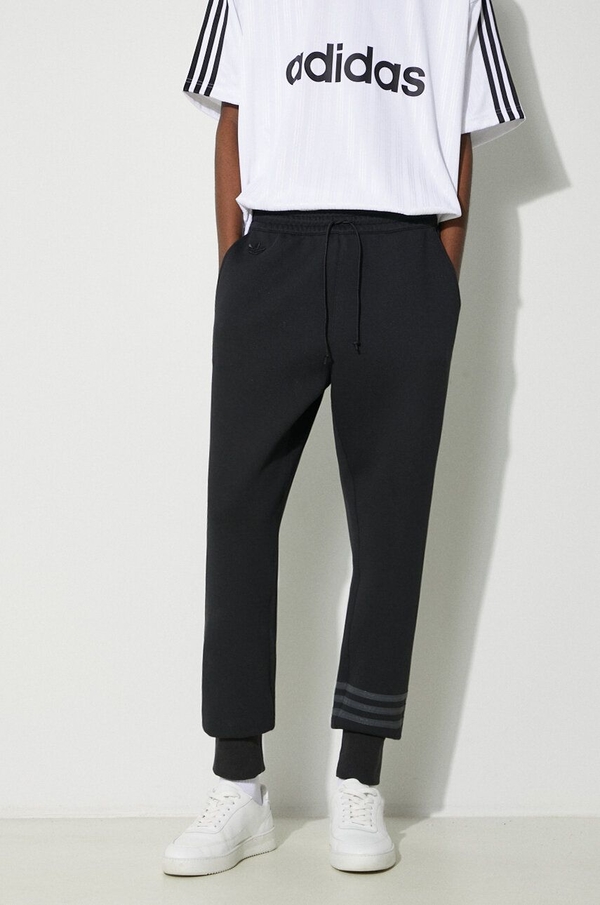 Czarne spodnie Adidas Originals z dresówki
