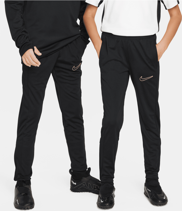Czarne spodnie dziecięce Nike dla chłopców
