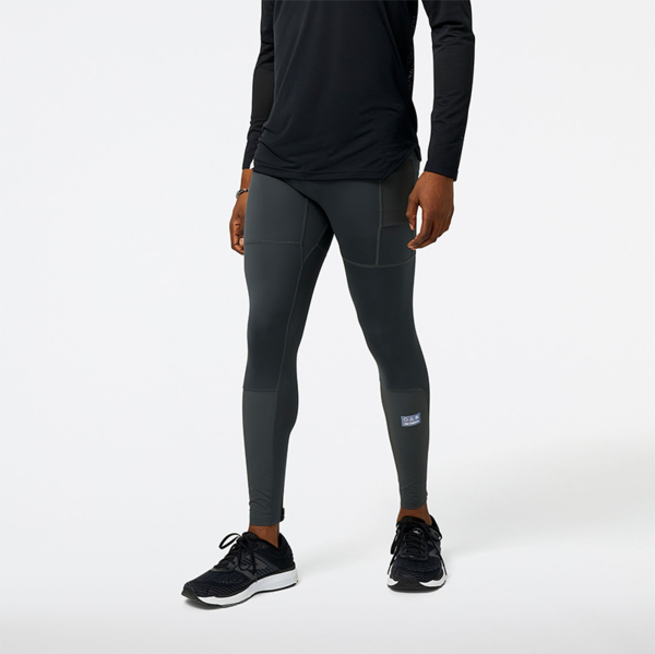 Czarne spodnie New Balance w sportowym stylu