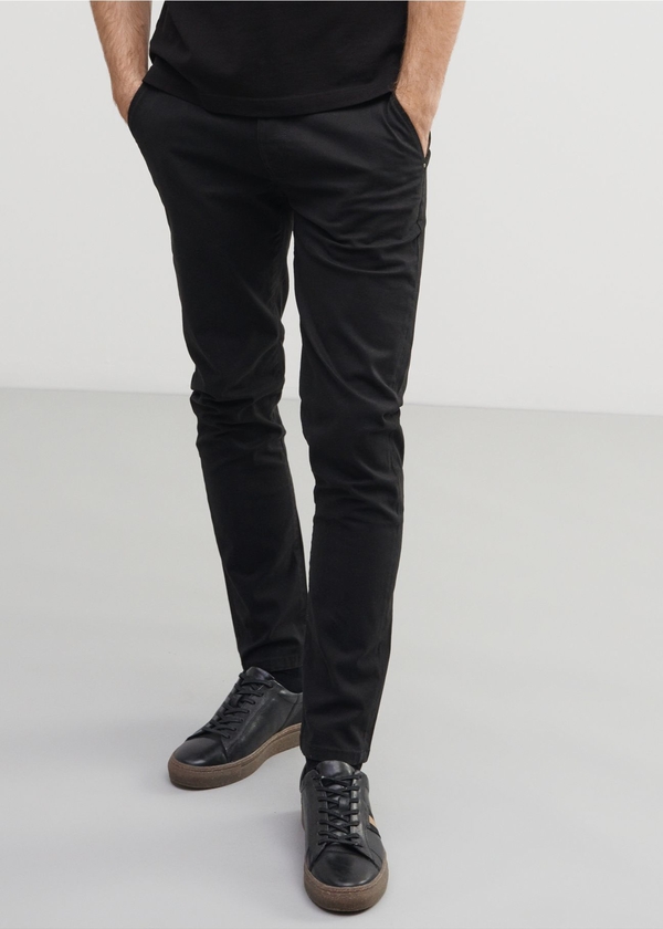 Czarne spodnie Ochnik z bawełny w stylu casual