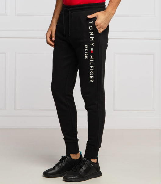 Czarne spodnie sportowe Tommy Hilfiger z dresówki w sportowym stylu