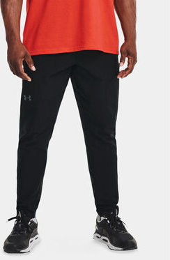 Czarne spodnie Under Armour z dresówki w sportowym stylu