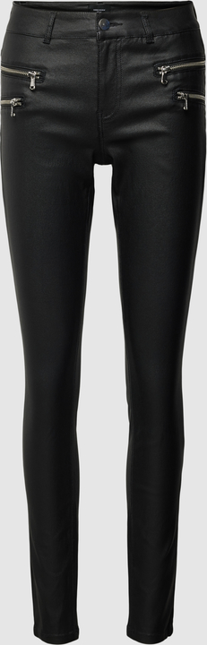 Czarne spodnie Vero Moda ze skóry ekologicznej w stylu casual