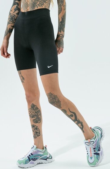 Czarne szorty Nike w sportowym stylu