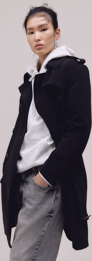 Czarny płaszcz H & M