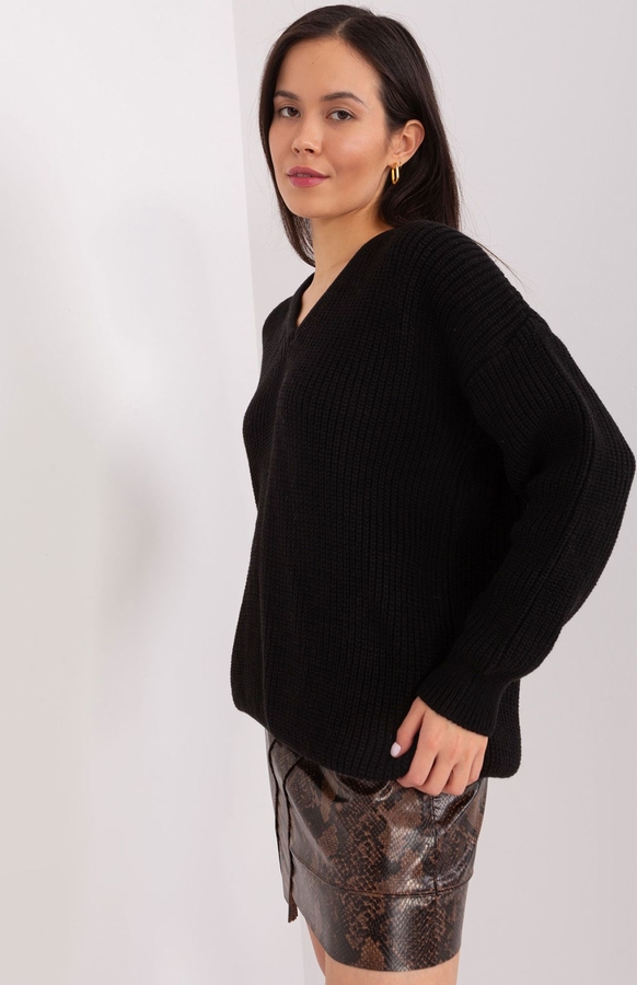 Czarny sweter Badu w stylu casual z wełny