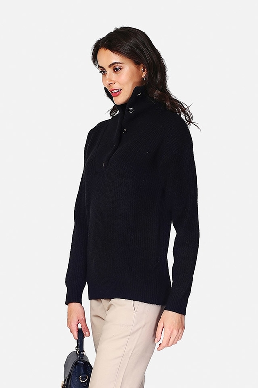 Czarny sweter C& Jo z kaszmiru w stylu casual