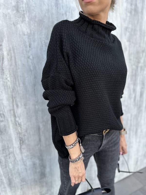 Czarny sweter Clothstore