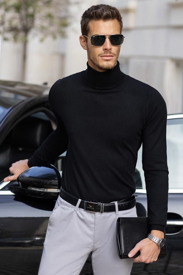 Czarny sweter IVET w stylu casual z bawełny