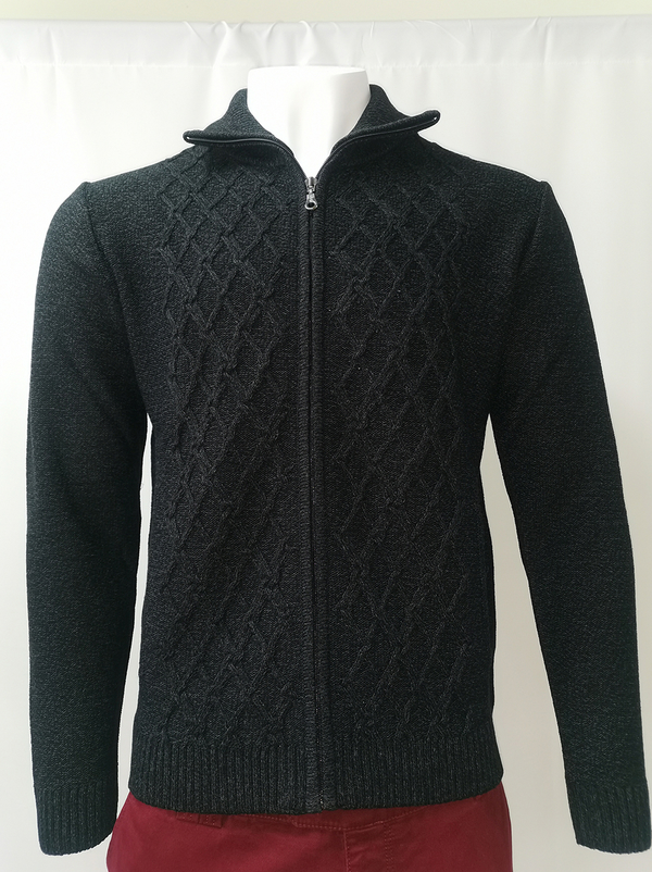 Czarny sweter M. Lasota ze stójką w stylu casual