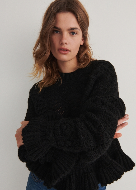 Czarny sweter Reserved