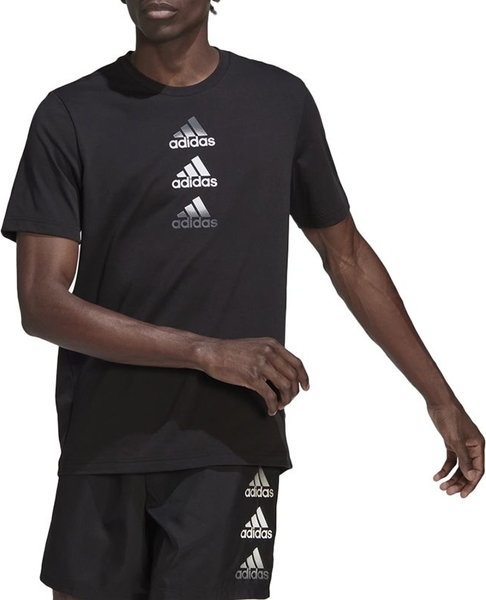 Czarny t-shirt Adidas w sportowym stylu z dresówki