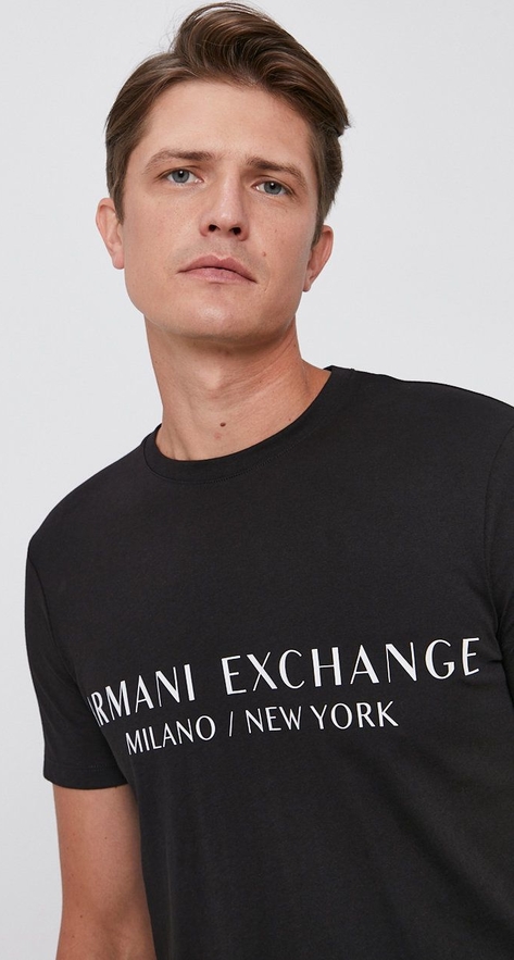 Czarny t-shirt Armani Exchange z nadrukiem z bawełny