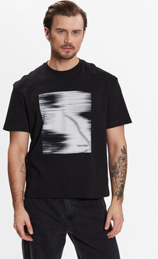 Czarny t-shirt Calvin Klein w młodzieżowym stylu z krótkim rękawem