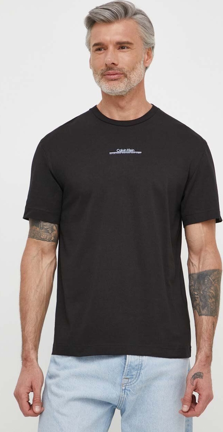 Czarny t-shirt Calvin Klein z bawełny z nadrukiem z krótkim rękawem