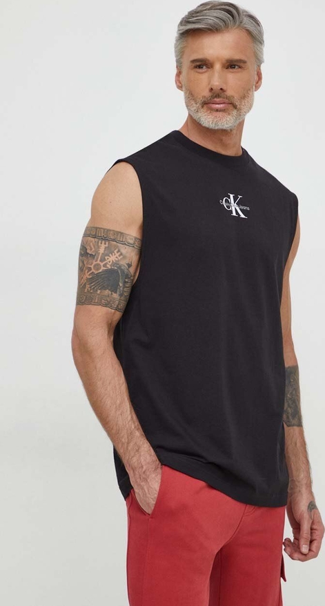 Czarny t-shirt Calvin Klein z krótkim rękawem z bawełny