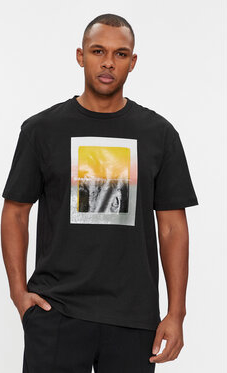 Czarny t-shirt Calvin Klein z nadrukiem z krótkim rękawem w młodzieżowym stylu