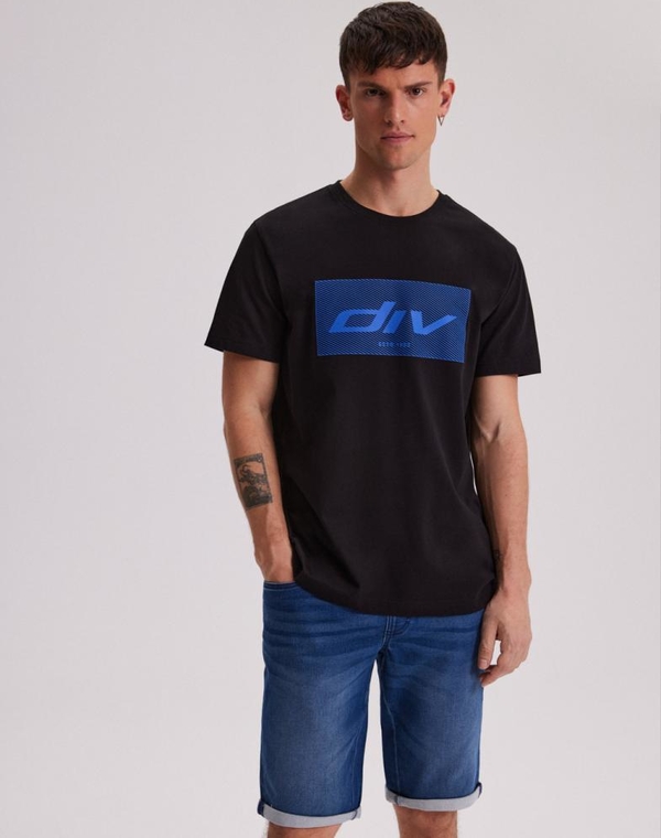 Czarny t-shirt Diverse w młodzieżowym stylu