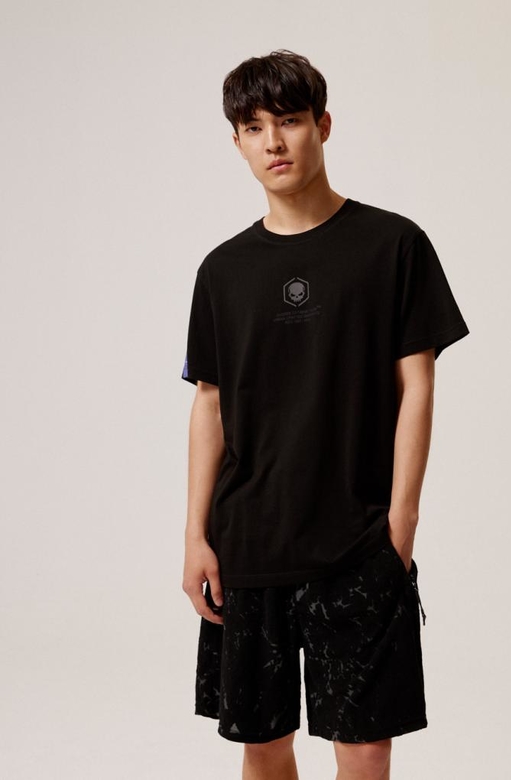 Czarny t-shirt diversesystem z krótkim rękawem w stylu casual