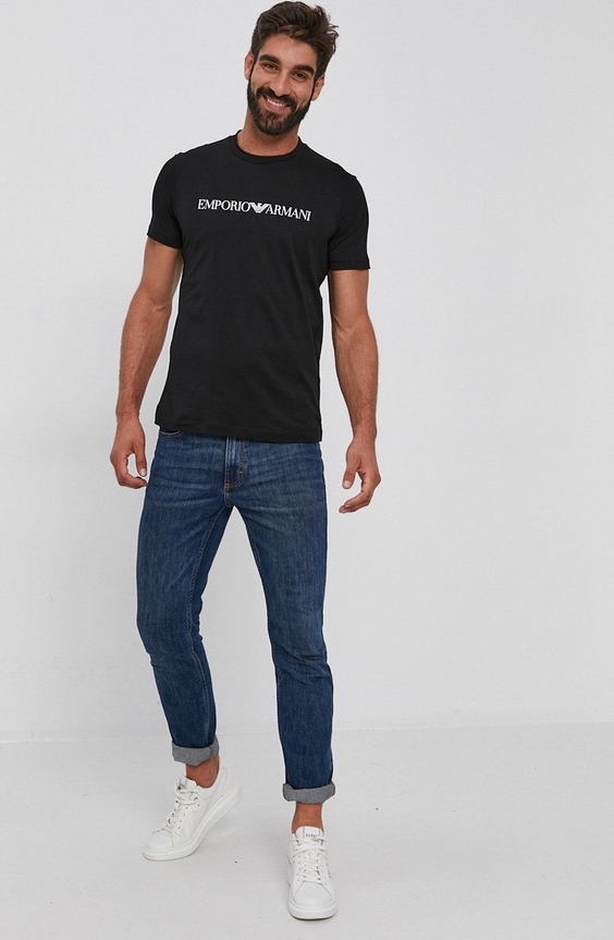 Czarny t-shirt Emporio Armani w młodzieżowym stylu