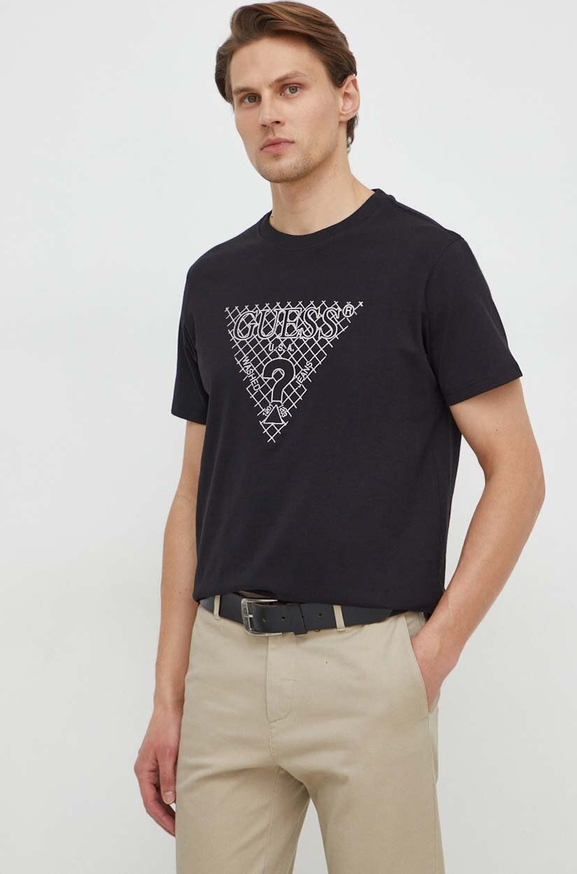 Czarny t-shirt Guess z krótkim rękawem w młodzieżowym stylu