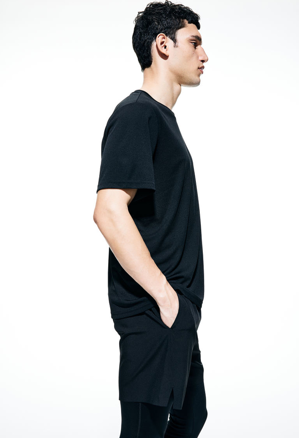 Czarny t-shirt H & M z krótkim rękawem