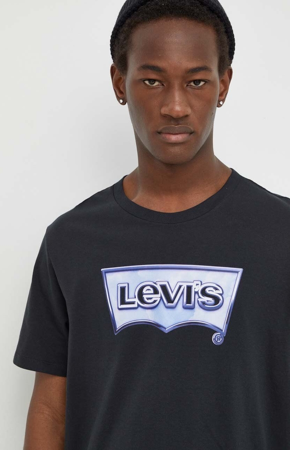 Czarny t-shirt Levis w młodzieżowym stylu z krótkim rękawem z nadrukiem