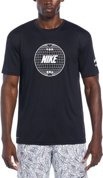 Czarny t-shirt Nike w sportowym stylu