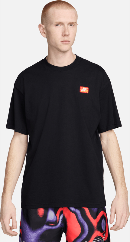 Czarny t-shirt Nike z bawełny w sportowym stylu