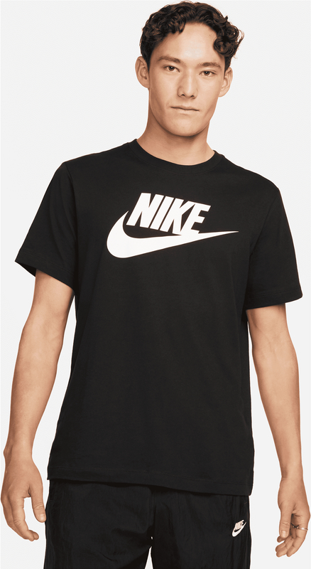 Czarny t-shirt Nike z krótkim rękawem w stylu klasycznym