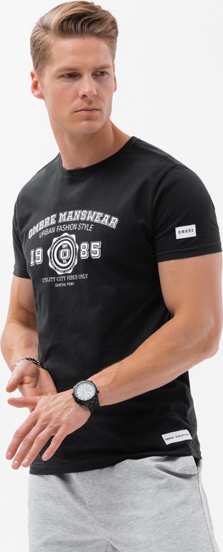 Czarny t-shirt Ombre z krótkim rękawem w młodzieżowym stylu