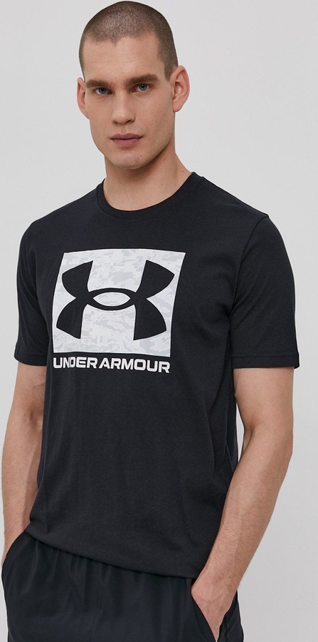 Czarny t-shirt Under Armour z nadrukiem
