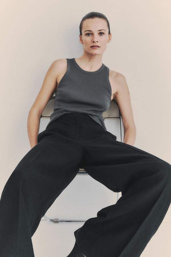 Czarny top H & M z jedwabiu w stylu casual z okrągłym dekoltem