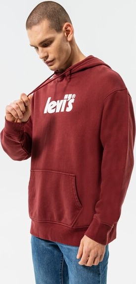 Czerwona bluza Levis w młodzieżowym stylu