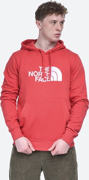 Czerwona bluza The North Face w sportowym stylu