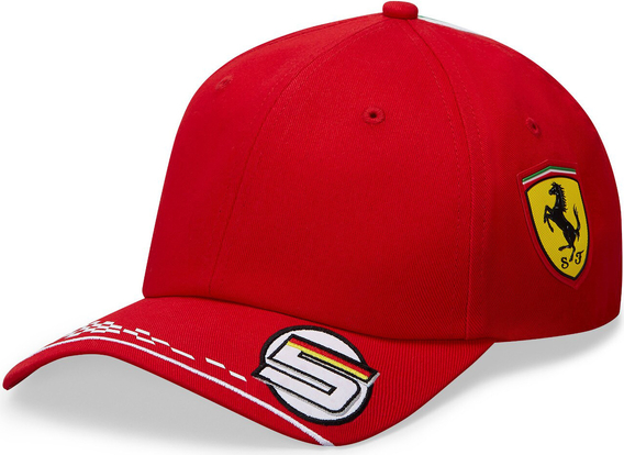 Czerwona czapka Ferrari