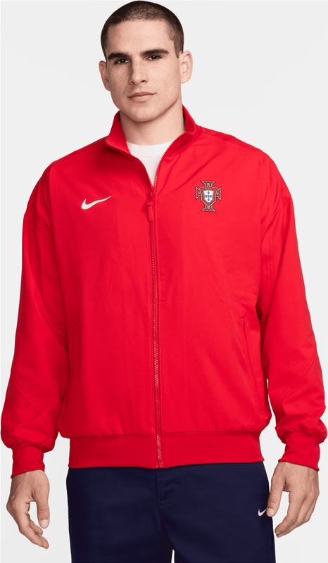 Czerwona kurtka Nike w sportowym stylu