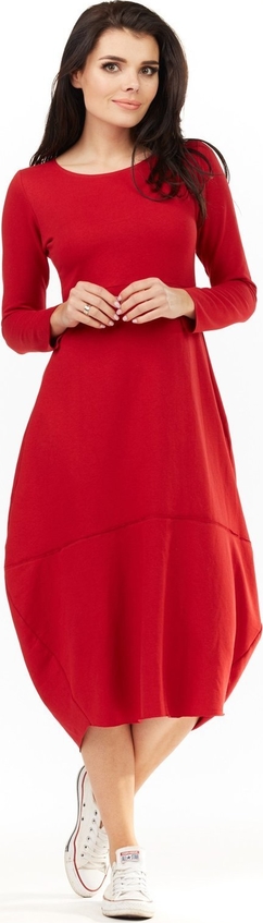 Czerwona sukienka Awama midi z długim rękawem z dzianiny