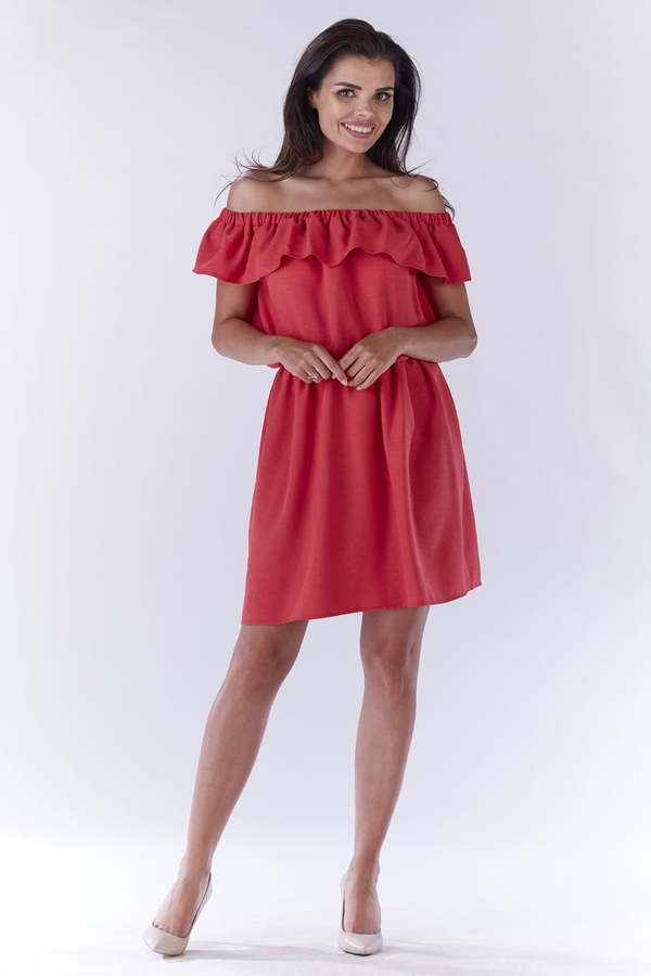 Czerwona sukienka Awama mini z krótkim rękawem hiszpanka