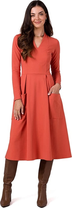 Czerwona sukienka BeWear z długim rękawem z dekoltem w kształcie litery v midi