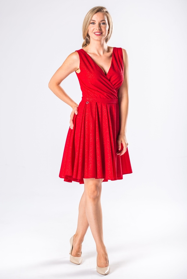 Czerwona sukienka Bicotone kopertowa z dekoltem w kształcie litery v