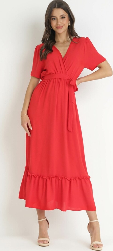Czerwona sukienka born2be kopertowa maxi z dekoltem w kształcie litery v